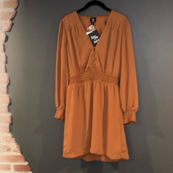 BECCA Dresses & Skirts - Becca x Bar III women’s ginger bread long sleeve dress size XS